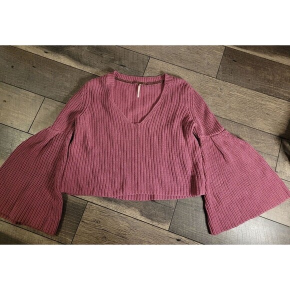 Free People Cropped Sweater Knit Bell Sleeve V Neck Size S - Picture 4 of 7